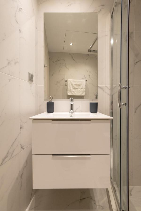 דירות A12 Pristine 1Bedrooom Flat Near Parthenon In Athens' Heart מראה חיצוני תמונה